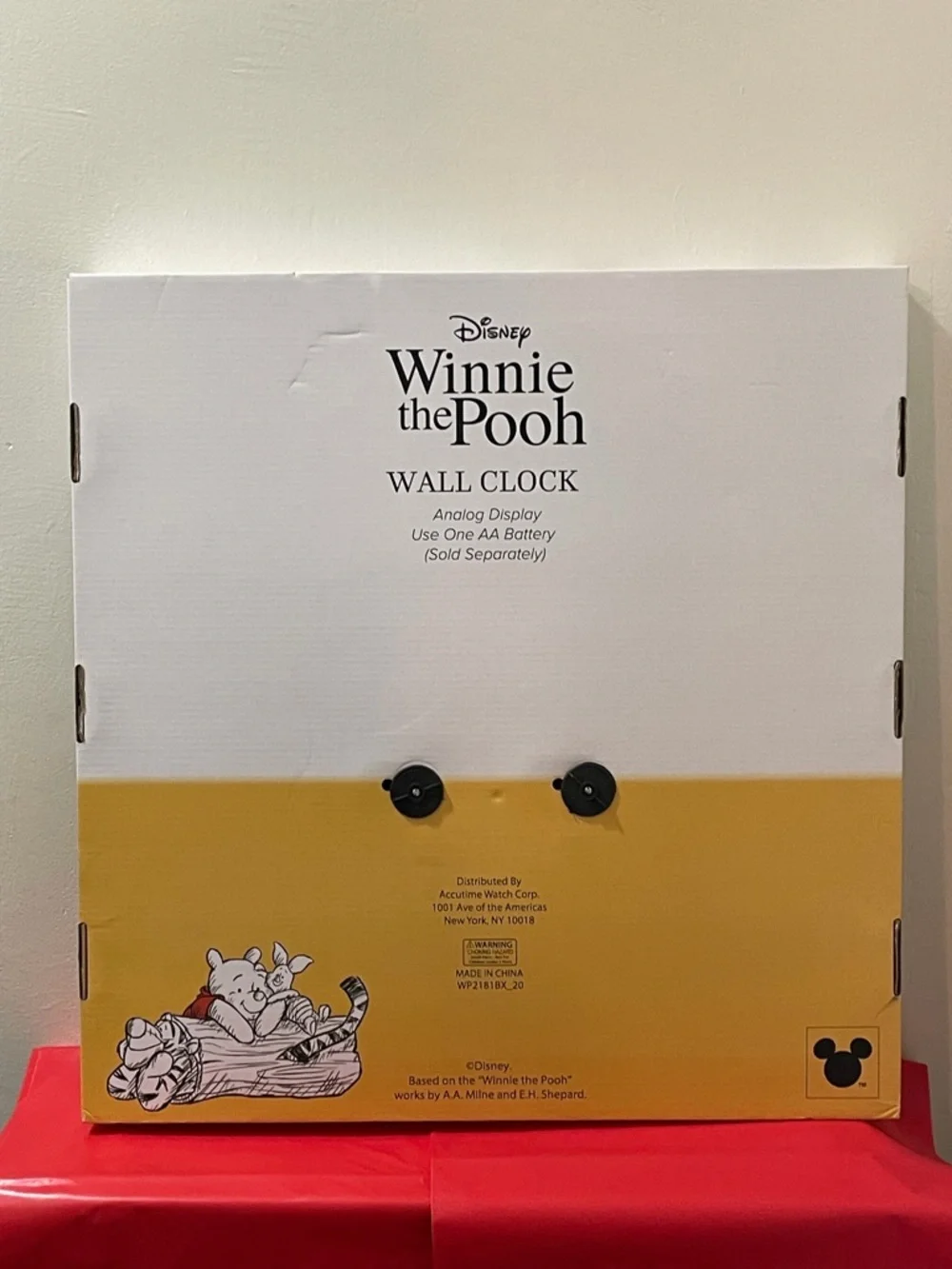 DISNEY x WINNIE THE POOH Analog Display Wall Clock
